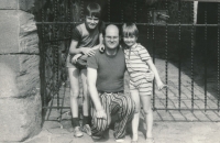 Rudolf Kulka with his son Petr (left) and daughter Denisa, Křivoklát, 1980