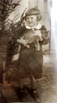 Marie Prchalová in her childhood