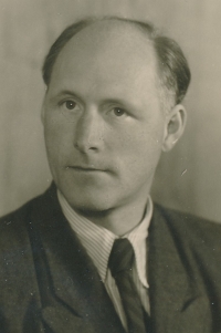 Father of the witness, ca. 1945