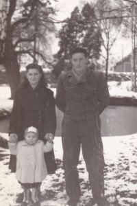 Leopoldina Čermáková with her husband and daughter Venuše, Mimoň, 1951