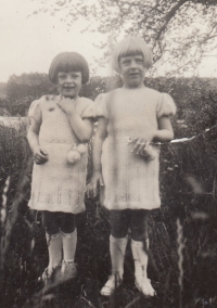 Zdeňka Fučíková with her sister Helena, 1930s, Oissel, France