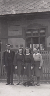 The Kroupas in front of their house in 1946 after coming to Nejdek, from left: father František Kroupa, sister Helena, witness, mother Božena