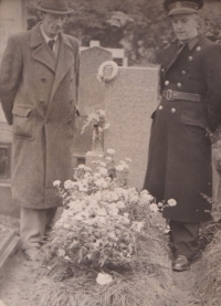 Grandfather Josef and father František at Václav Pavlis's grave in cemetery in Prague, early 1940s