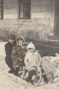 The Stehlik siblings in January 1956 in Vikýřovice