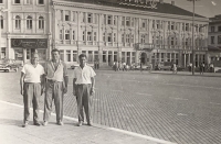 Pavel Raniak (vpravo) při návštěvě bulharské Varny v roce 1962