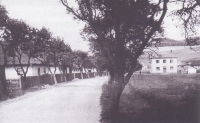 Street around the baptist house of prayer in Vikýřovice in 1940