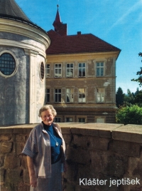 Věra Vacková in front of the convent of nuns in Broumov