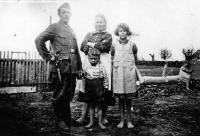 Father Josef in Wehrmacht uniform during a holiday at home in Hať. Mother Gertruda, Karel Matuška and sister Helena