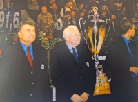 Bohumil Kožela with Karel Gut during the presentation of the national champion cup to HC Hamé Zlín