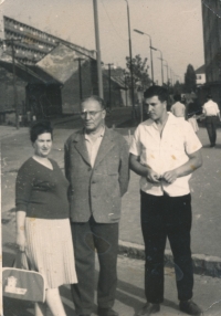 Ivan Bialik with his parents, Bratislava, 1963