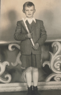 Ladislav Kukla during Holy Communion, 1950s