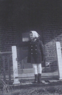 Helen Waldstein in 1940