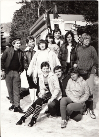 Co-workers from CEDOK, first in the right in the front row, Spindleruv Mlyn, 1984