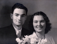 Parents of Zdenka Tichotová Vladimír Tosek and Libuše Svobodová, née Zykmundová, later married Tosková, 1946