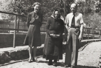 In Hradec (later renamed Hradec nad Moravicí) in front of the brook. From left: mother Anna Soudková, father's mother Marie Soudková, née Hrbáčová, and father Rostislav Soudek. Probably 1940s