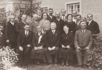 Members of the Silesian Matice in Hradec nad Moravicí. In the middle between two women Jakub Fajka. In the last row, slim, black-haired, Karel Juchelka with moustache. Photographs probably from the 1930s