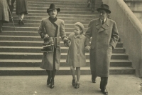 Zuzana as a little girl with her parents Marie and Viktor Picks in Prague after skating