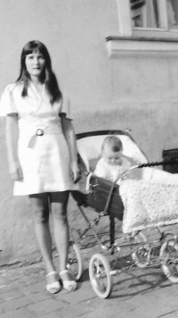 Maternity leave, 1973