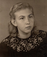 Drahomíra Ševčíková during JUK, ca. 1946