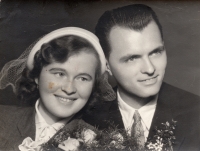 Wedding photographs, Jarmila Celá and Květoslav Celý, 1956