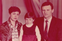 Iryna with her daughter Ksenia and husband Oleksandr. Lviv, 1986
