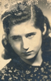 1943, Eliška Krejčová