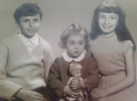 The twins Jorgos and Magdalena (both above), with their cousin Helena between them