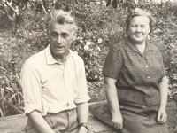 Husband and wife Janouškovi, parents of wife Milada from Rokytnice nad Jizerou