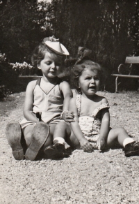 Jana Kautská with her younger sister Emina, 40s