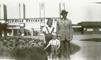 Alena Jandová with her father and brother in front of the Pilsen Exhibition Centre, after the Second World War