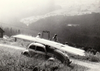 Family cottage in Krkonoše - import of materials for repair, 1971