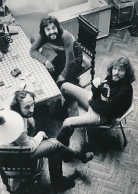 Petr Císařovský (centre) with Pavel Kočí (left) and Josef Janda, studio Lucemburská Street 31, 1984