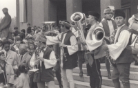 Funfair, KMČ, 1970s, 3rd from the right baritone