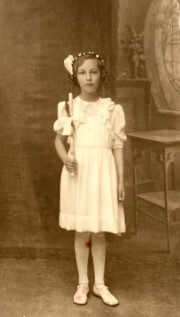 Witness during the Holy Communion, 1939