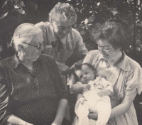 Four generations of the Dufek family