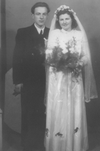 wedding photo in 1952