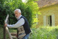 Bernard Lesfargues in His Garden (2013, by Inge Kresser)